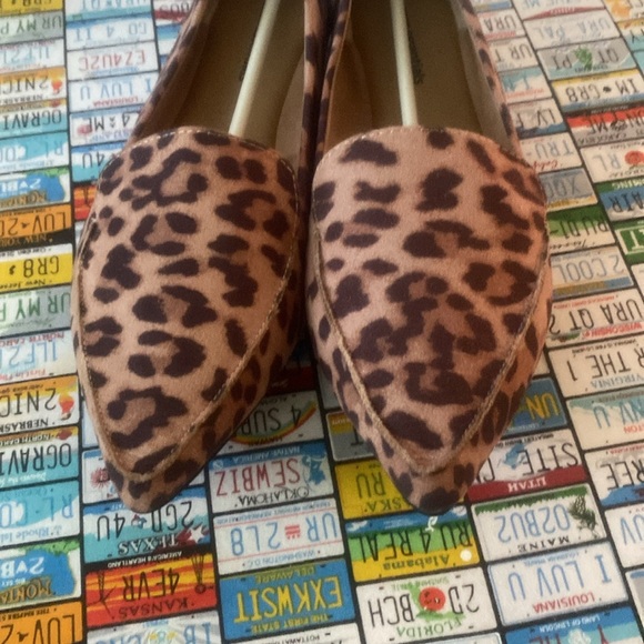 Amazon Essentials Women’s Leopard Print Flats – Size 7.5 - Picture 8 of 11
